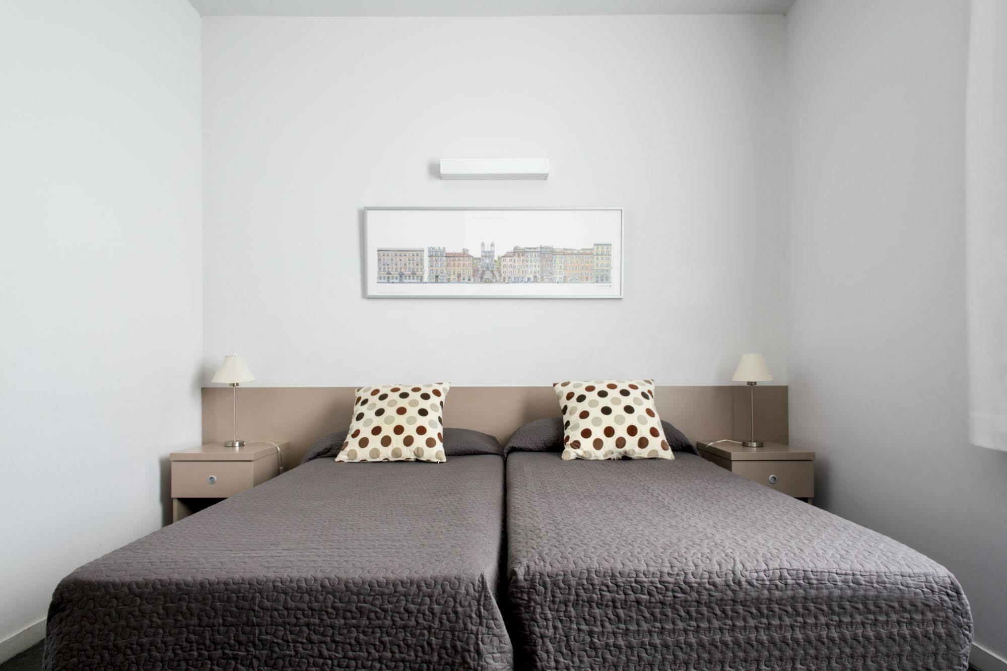 Residencia Universitaria Resa Roberto De Nobili Sant Cugat del Vallès Exterior foto